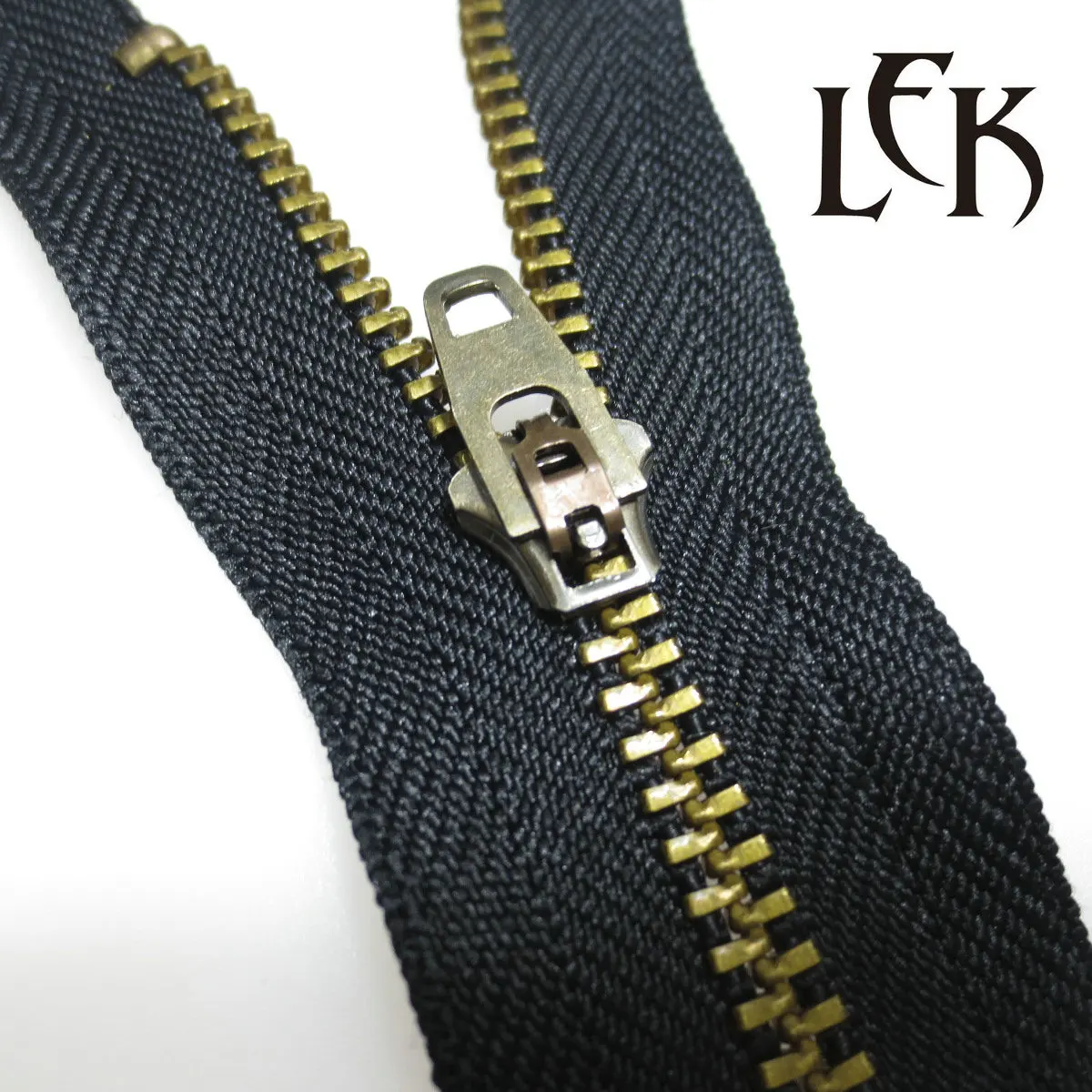 Metal Close End Zipper Roll Yg Slider Y Teeth Antique Brass for Jeans Back Zips Coil 3 4 5 Brass Zipper with Spring Nylon Zipper