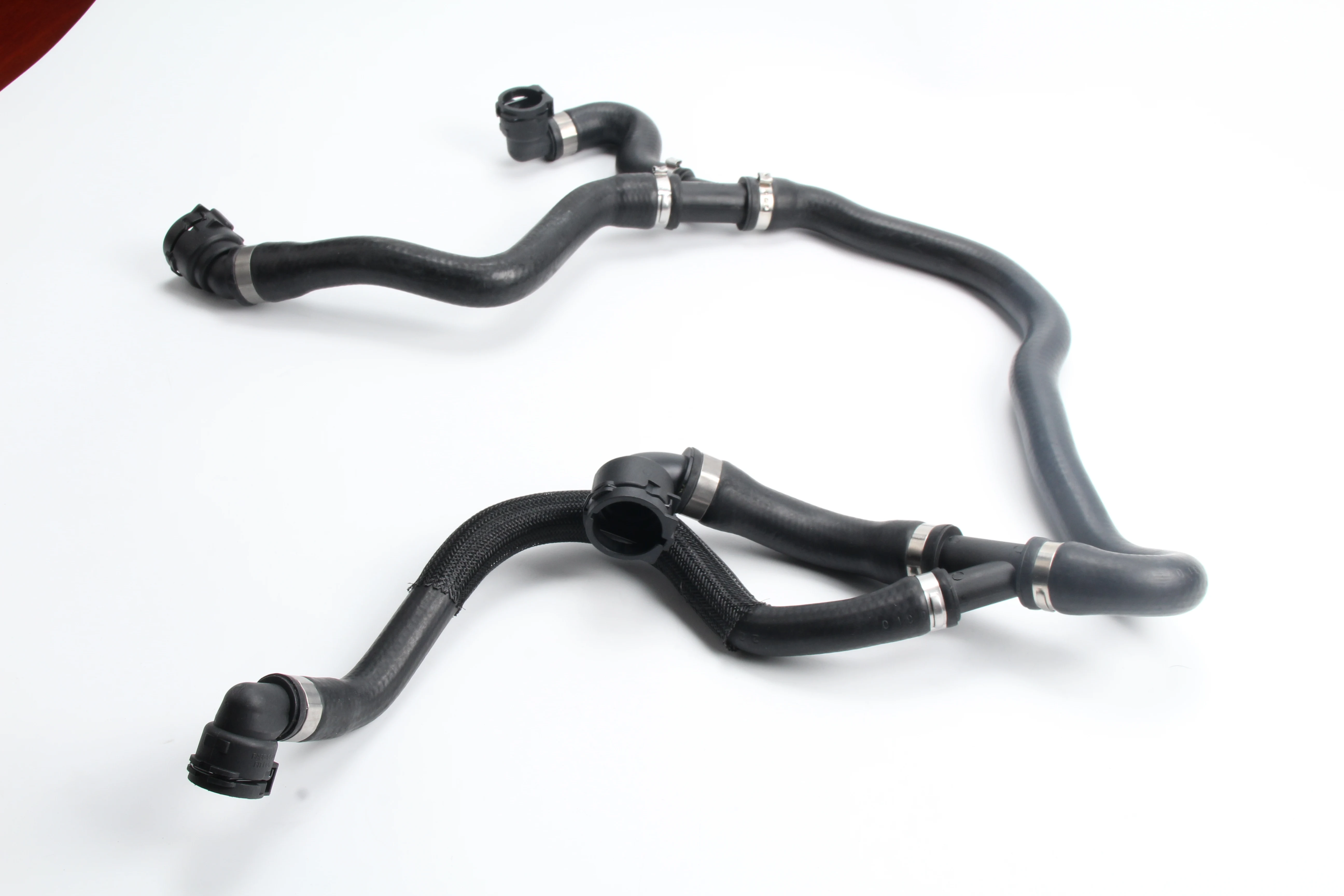 Автозапчасти, шланг радиатора охлаждающей жидкости для BMW 528i OEM 17127578403