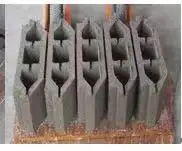 Semi-automatic hollow block making machine for concrete blocks