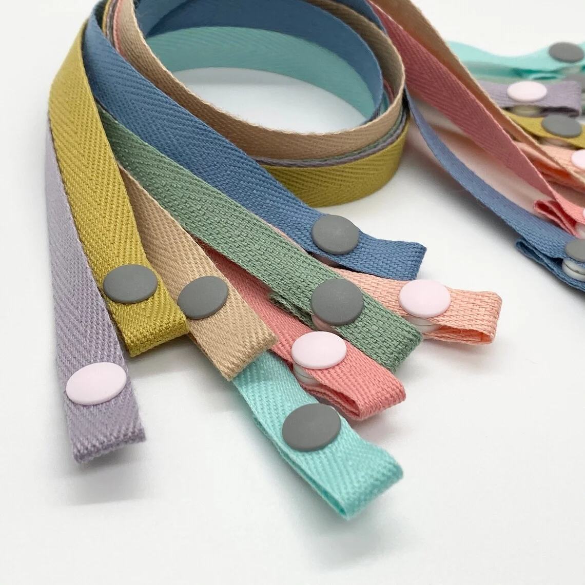 Wholesale Face Mask Lanyard Custom Face Mask Strap Face Mask Holder Necklace Holder With Snap Button for kids and Adults