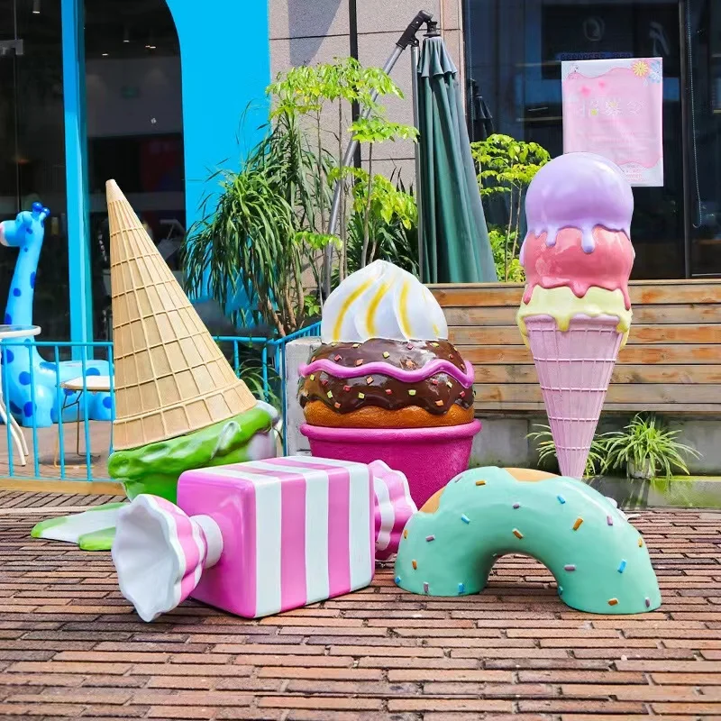 Festival decor color beautiful design fiberglass  ice cream cone statue