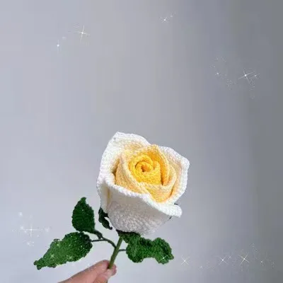wholesale colorful  Handmade Crochet knitting woolen yarn Artificial red rose Bouquet for gift