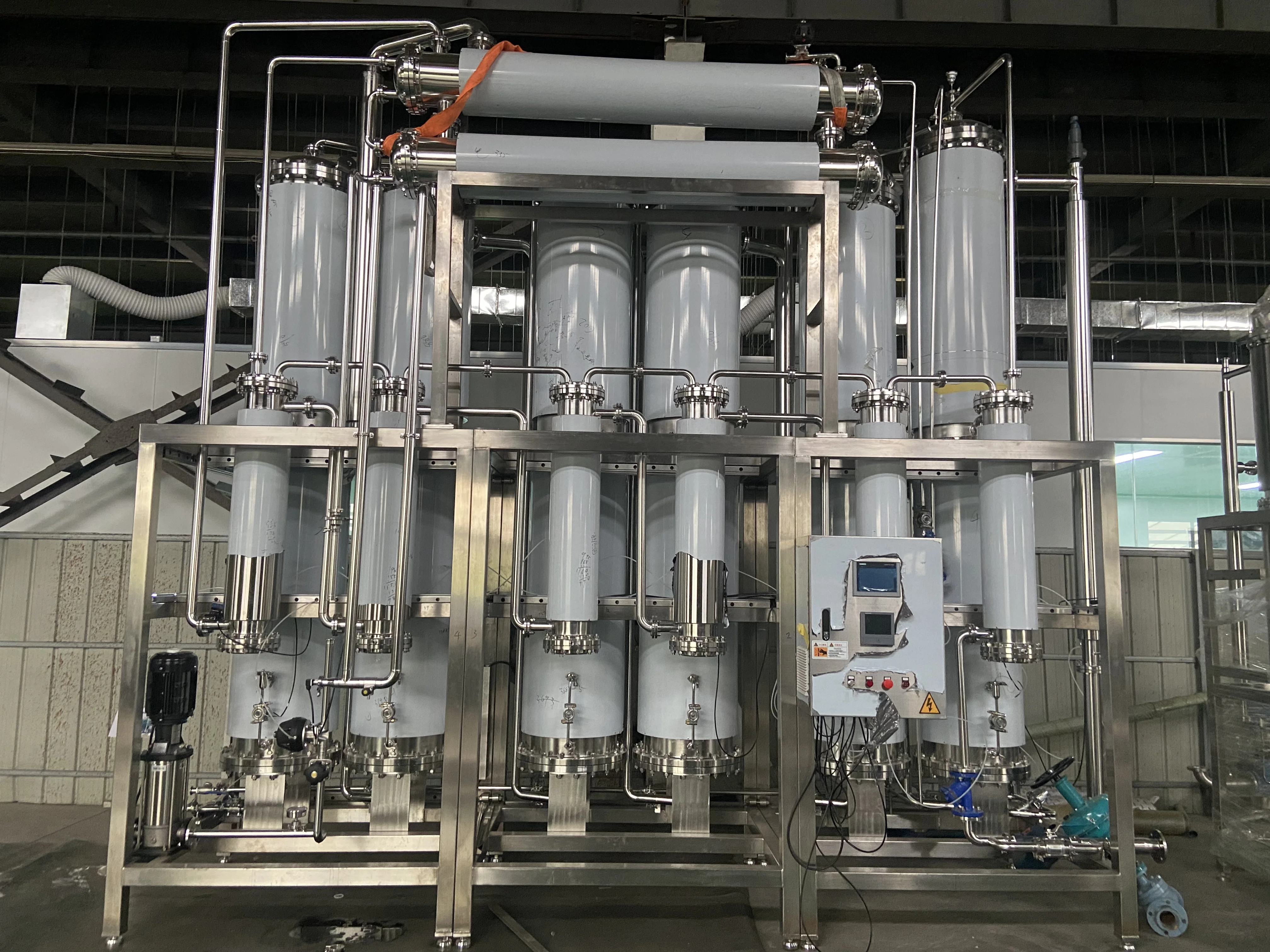 Muliti-effect water distiller to produce wfi