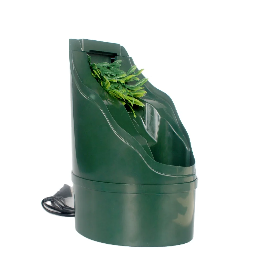 High Quality Green Plastic Automatic Lizard Drinking Water Feeder Waterer Reptile Fountain