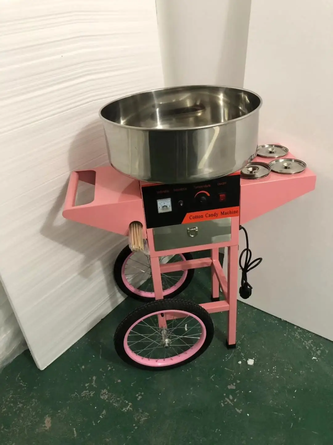 TGS-520G Gas Cotton Candy Floss Machine with Car Pressure 2800-3000pa