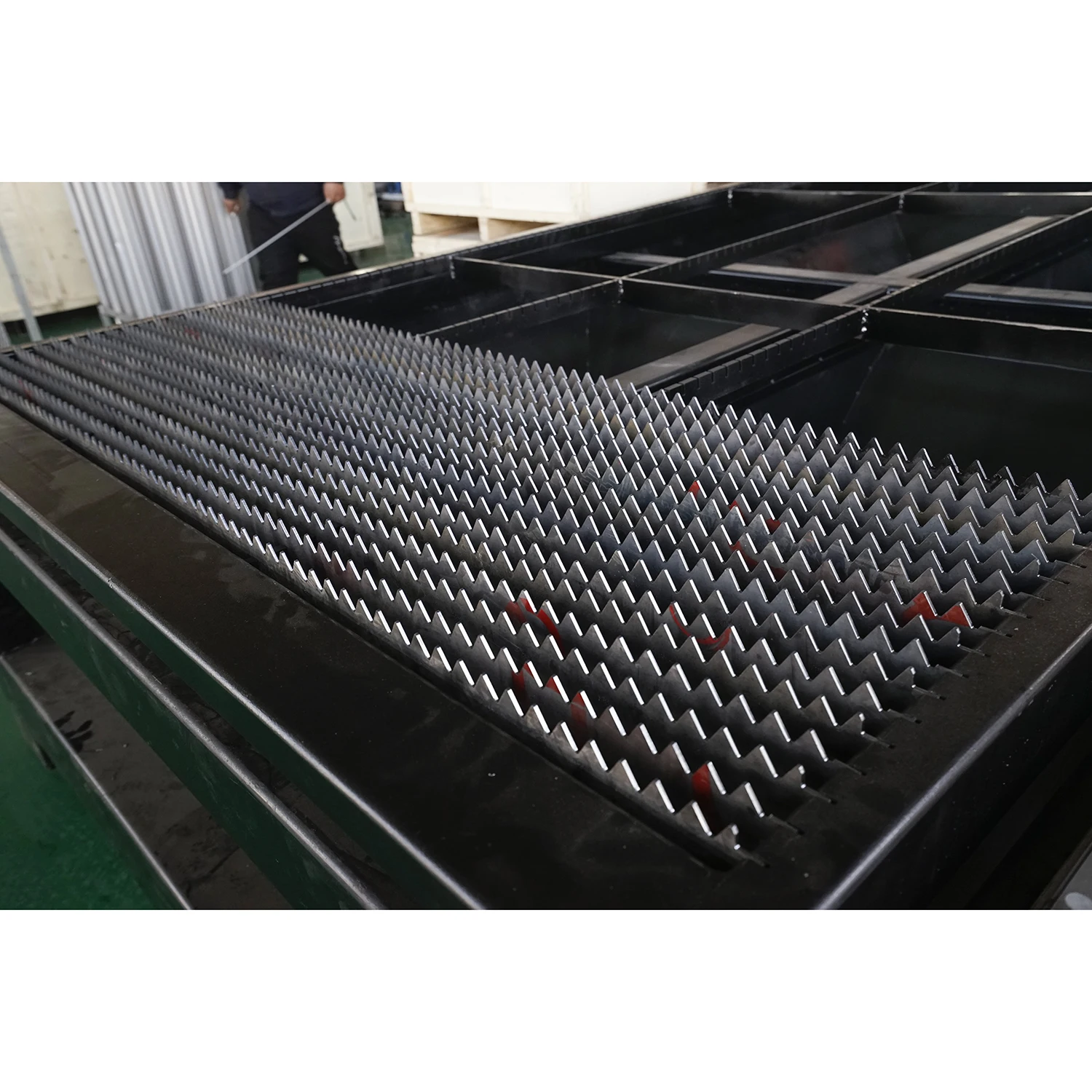 2019 New Design Professional Laser Cutting Equipment for Stainless Steel in China Factory Price