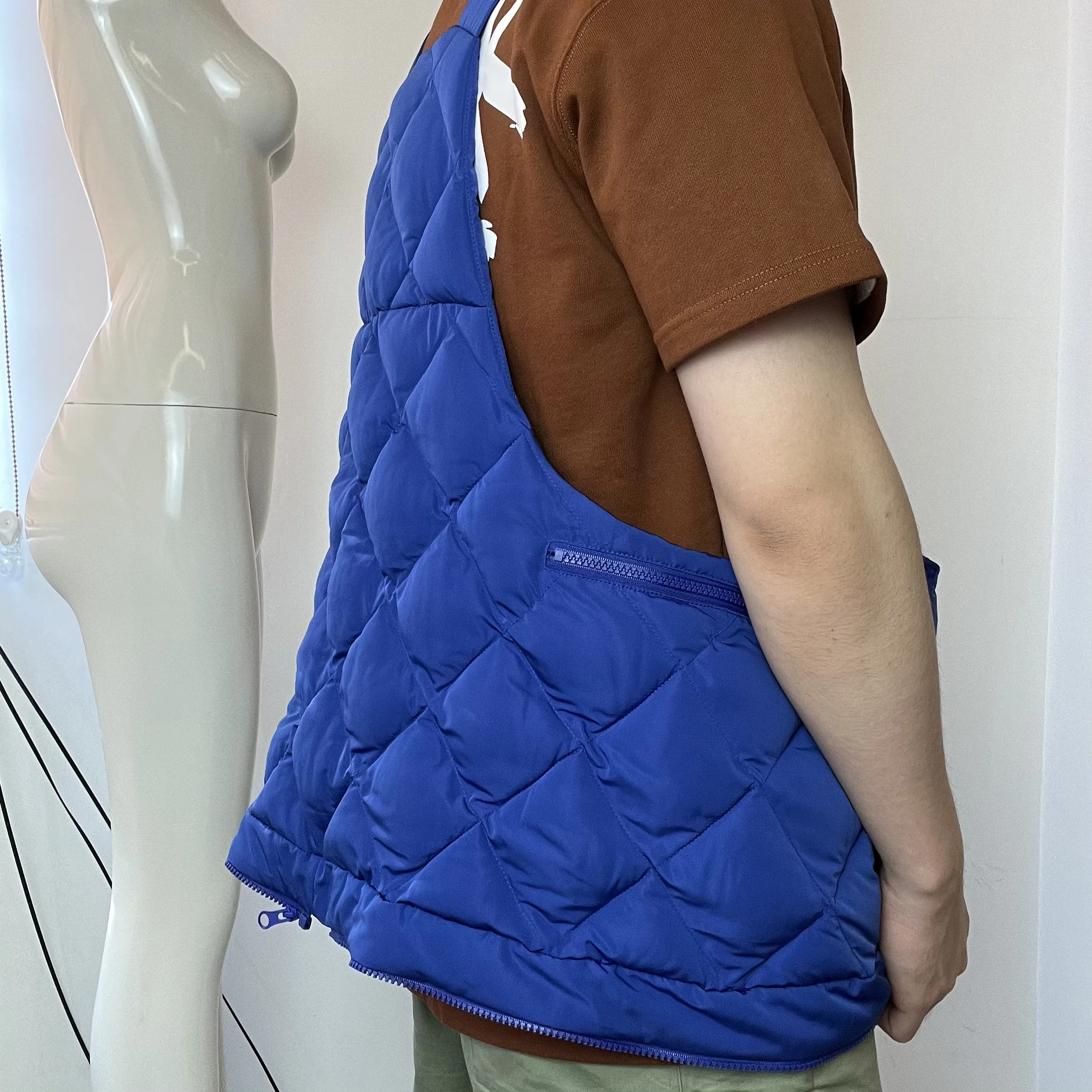 High Quality Vest Down Oem Custom Logo Filled Bubble Bag Quilted Versatile Multifunctional Sleeveless Jacket Down Vest