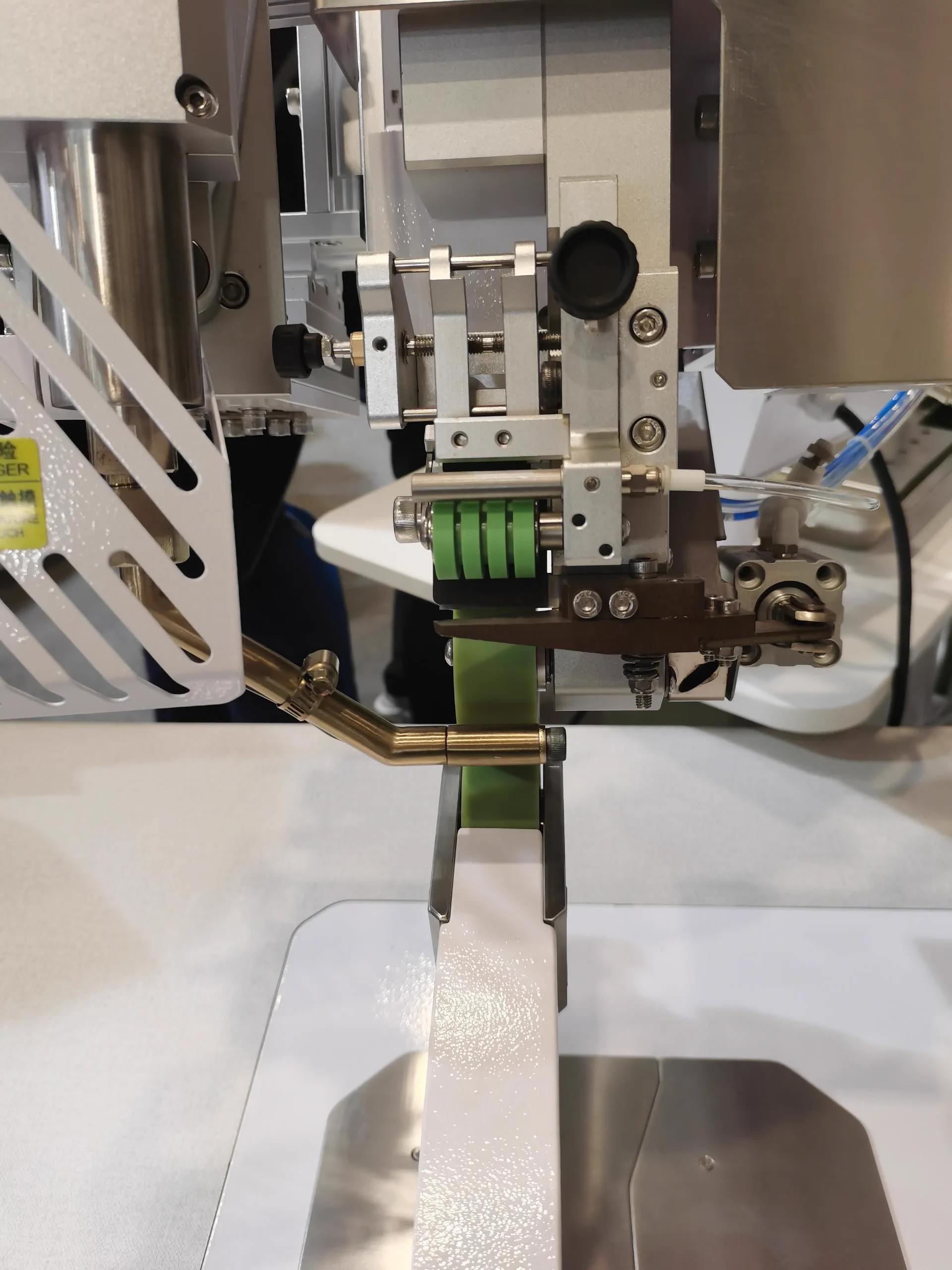 Polyurethane Rubber coated Rollers OEM silicone roller with Bearings Hardness 50-90A Roller for Textile Machinery