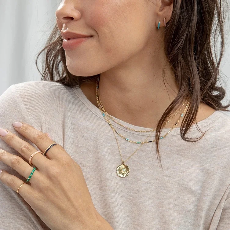 Gemnel fashionable silver chain white opal sun coin charm opal necklace gold