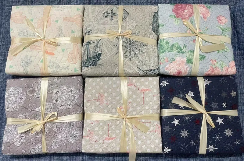 Stock Quilts Printed Ultrasonic Microfiber Bedspread with 90g Filling Mixed Designs for Bedding Coverlet
