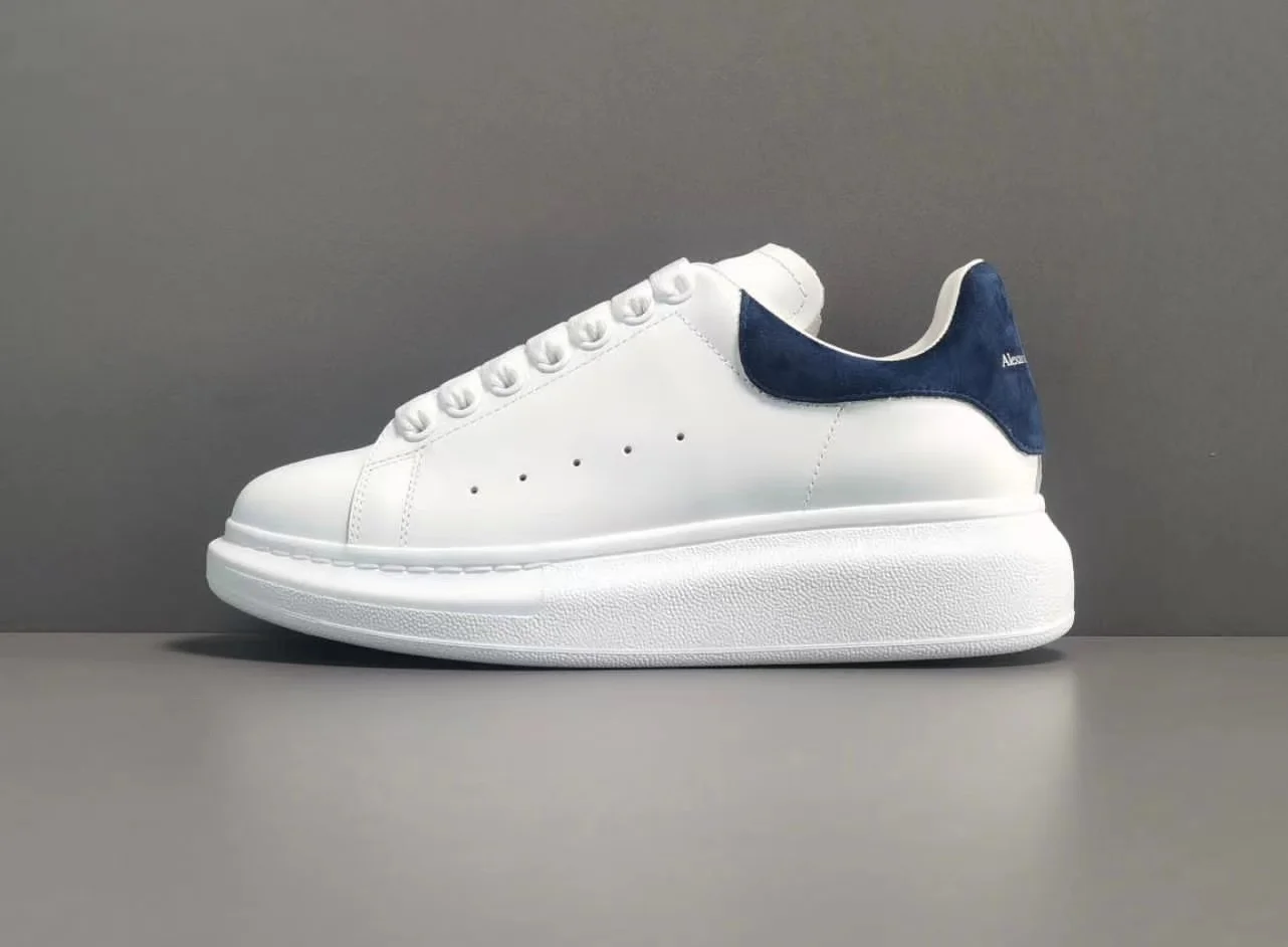 Designer Air Cushion white shoes for man Mens Sneakers
