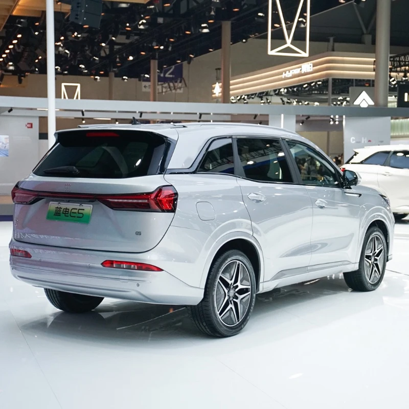 Оптовая продажа новых высококачественных 5-местных гибридных автомобилей Dongfeng с видеорегистратором