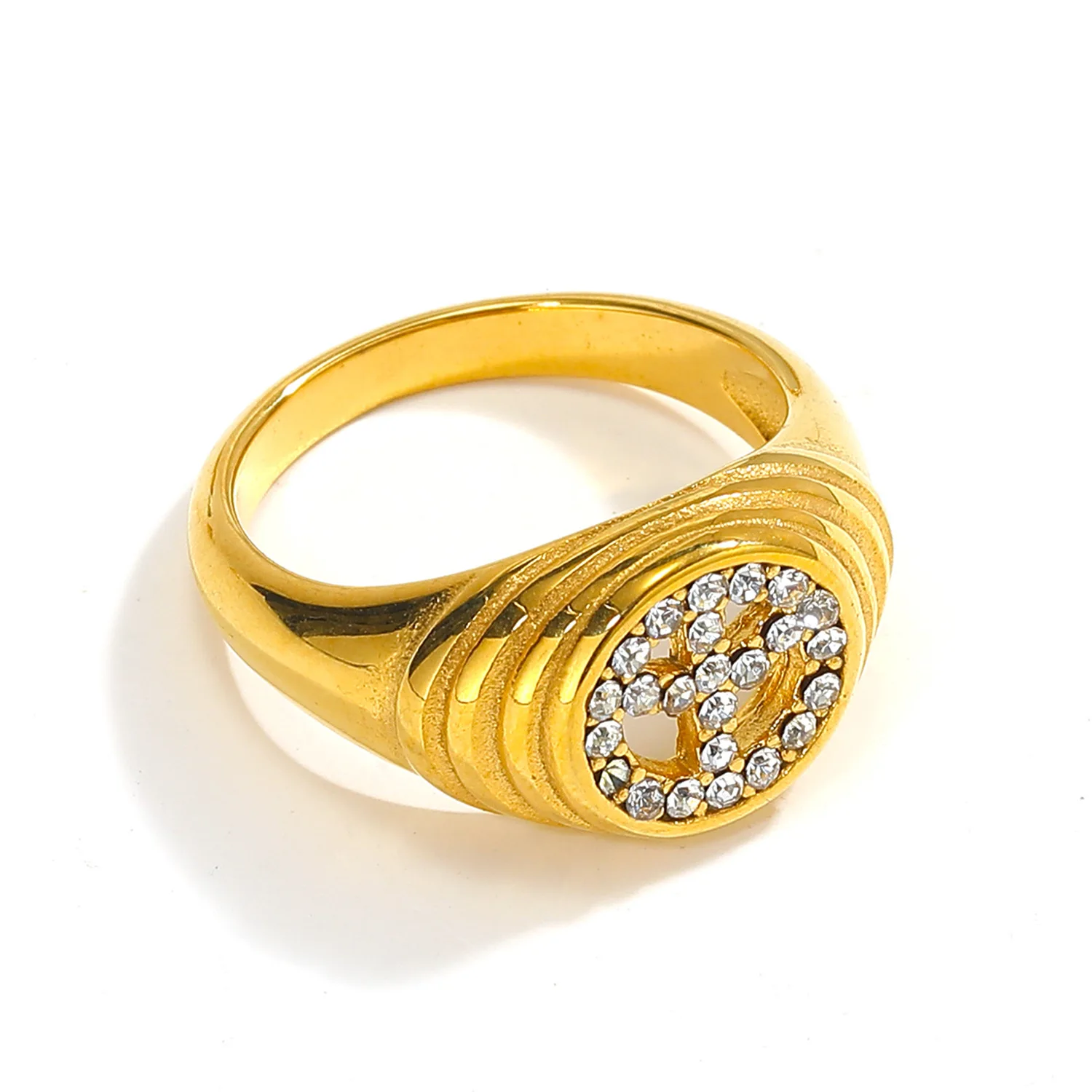 Hot Selling Fashion Stainless Steel 18k Gold Plated Chunky Pave Signet Ring Personalized Diamond Ring With Cz Stone Jewelry