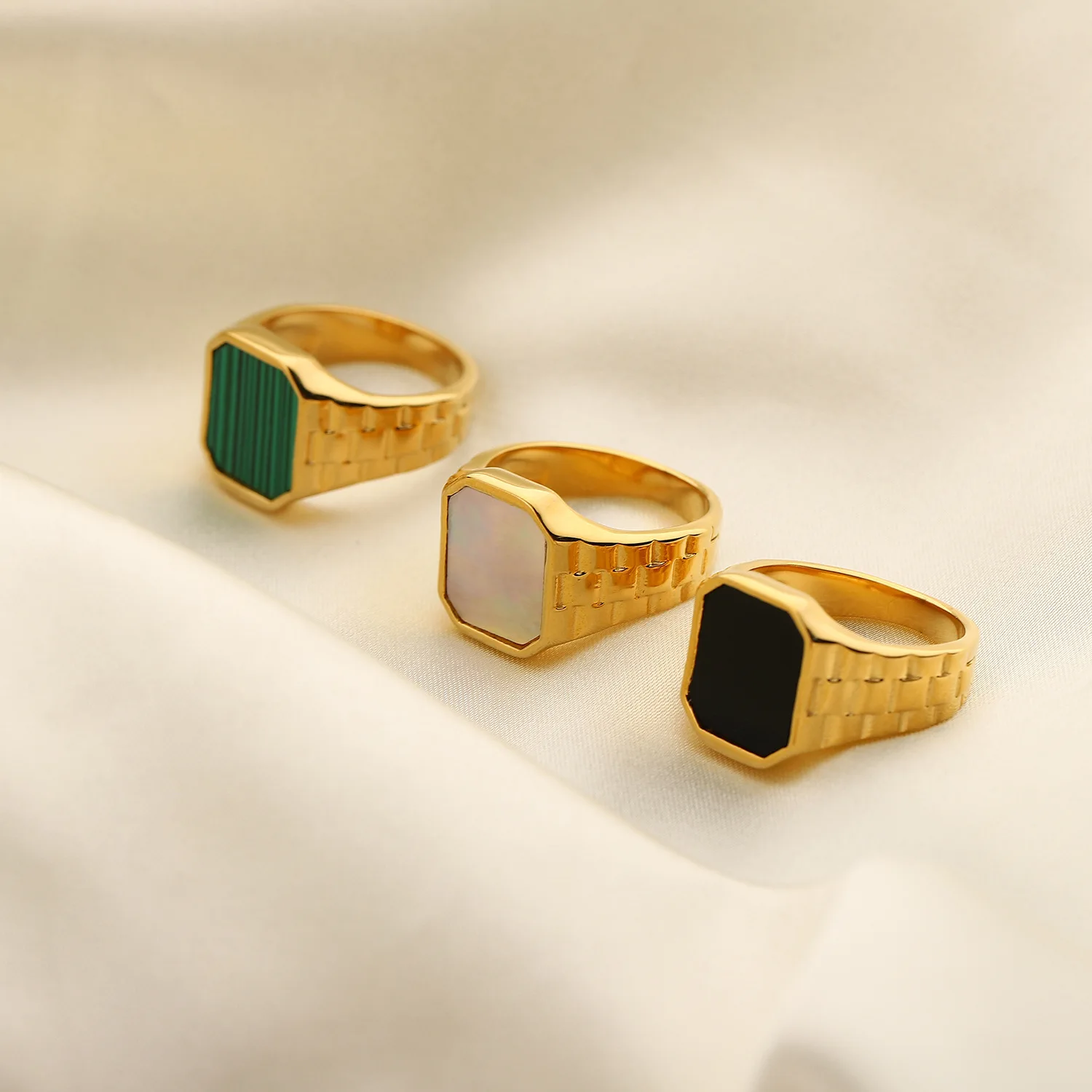 woman rings luxury jewelry Stainless Steel Jewelry Green Malachite White Shell Fritillaria rhinestone Rings For Women