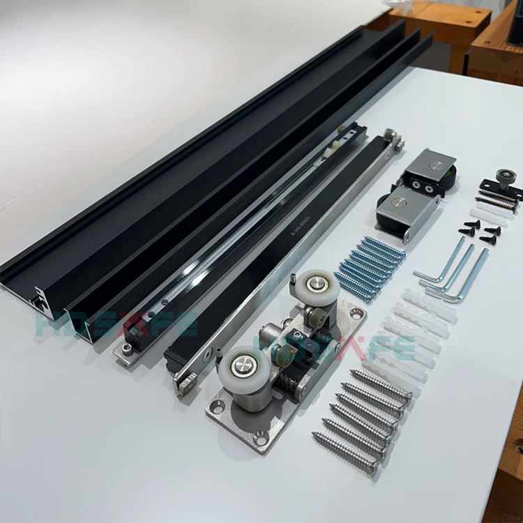 Дверь раздвижного зеркала