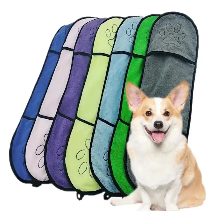 Wholesale pet super absorbent bath towel microfiber quick dry grooming dog bath towel with pocket