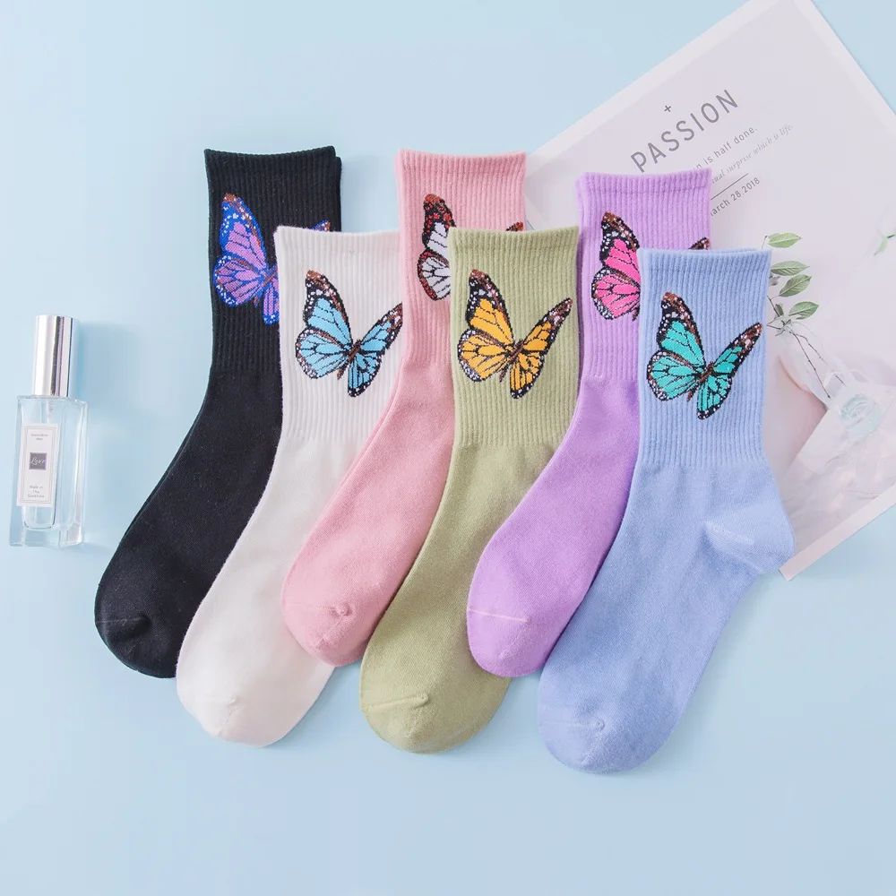 
2020 women mid-tube winter trendy socks new butterfly pattern cotton socks with for women 