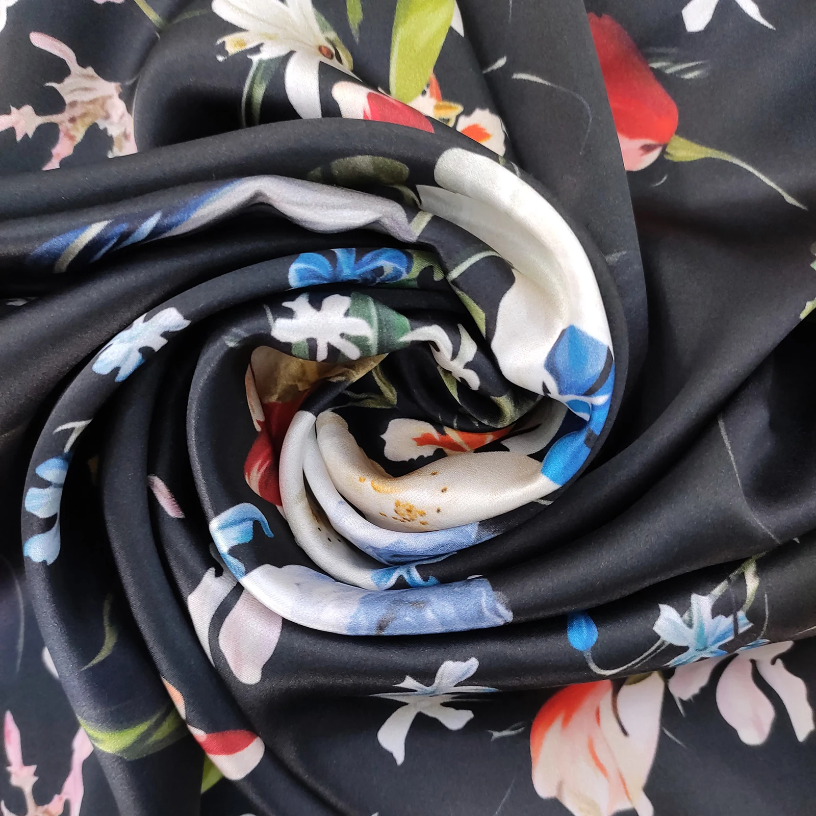 Wholesale Factory Digital Printing Silk Fabric Real Taffeta Silk Fabrics