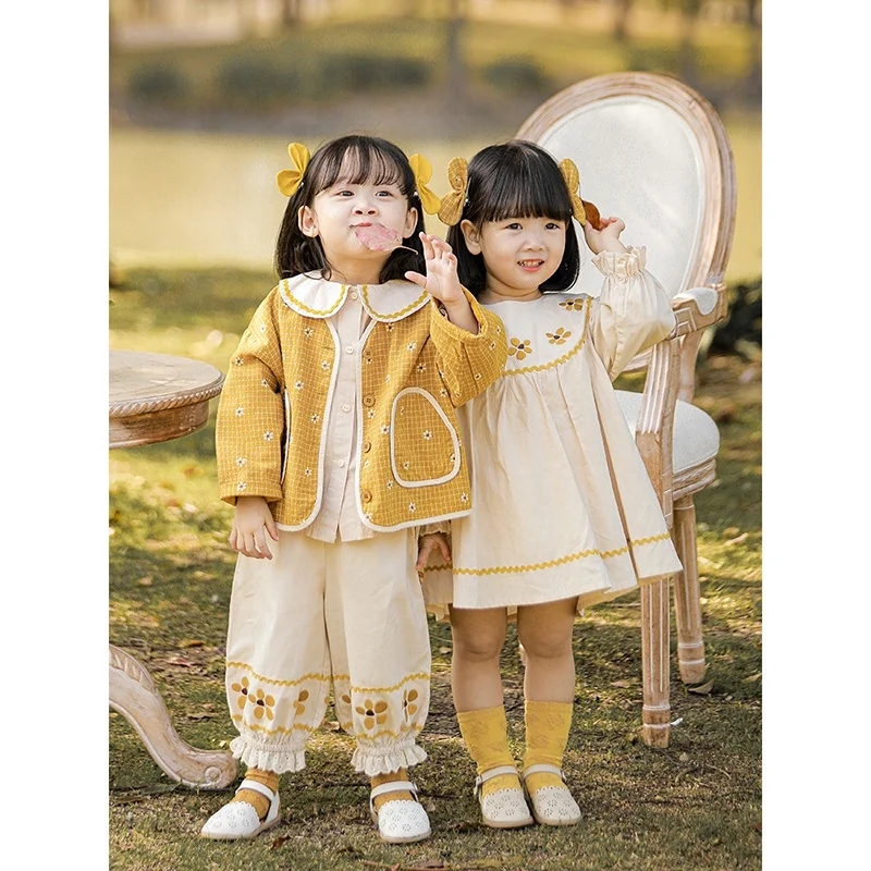 Wholesale Custom 100% Cotton Cheap Baby Girls Dress For Toddler Girls Embroidered Cute Long Sleeve Dress Girls 10 Year