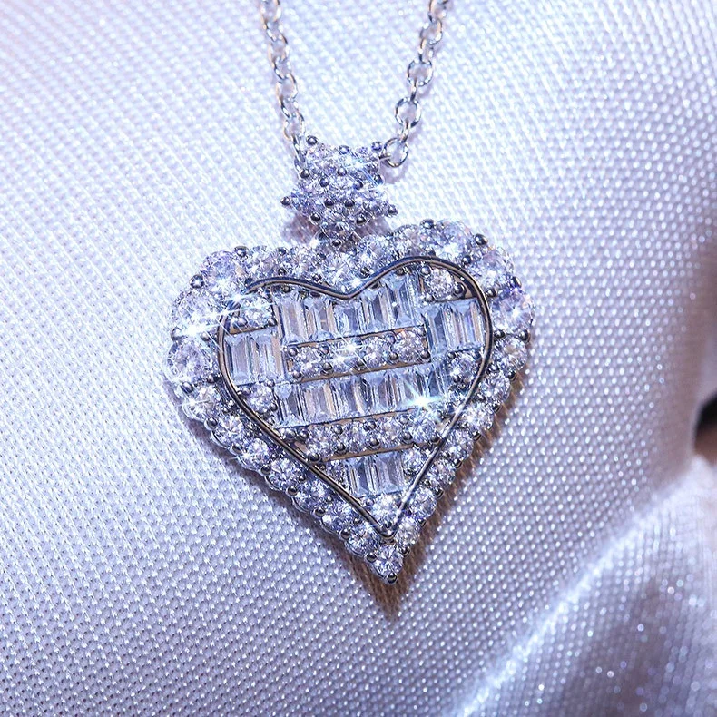 Luxury Cubic Zircon Heart Pendant Necklace Silver Color  Crystal Wedding Engagement Necklace for Women Gift