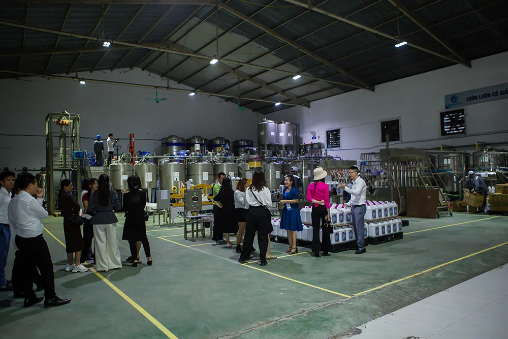 TOP QUALITY MORI WHITE MOLD REMOVER 500ML Use for removing mold from white fabrics export from Vietnam