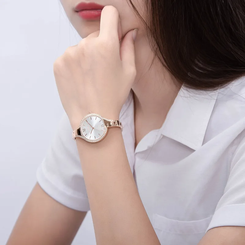 2024 new diamond-encrusted fashion watch simple and elegant thin belt quartz watch