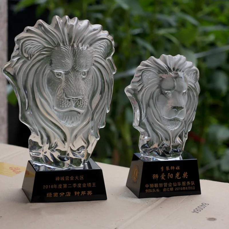 Crystal trophy medal custom iceberg animal wolf lion horse head tiger war wolf head wolf award annual award lettering