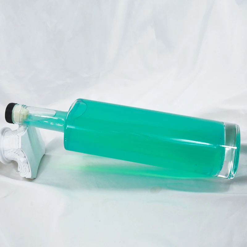 White material Customized 750ml Liquor Spirits Glass Bottle For Vodka Gin Whiskey with cork stopper