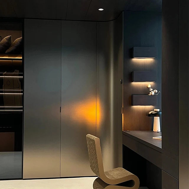 Modern Simple Luxury Walk-in Closet Foldable Bedroom Dressing Room Wardrobe MDF OEM Design Functional Hardware Cheap