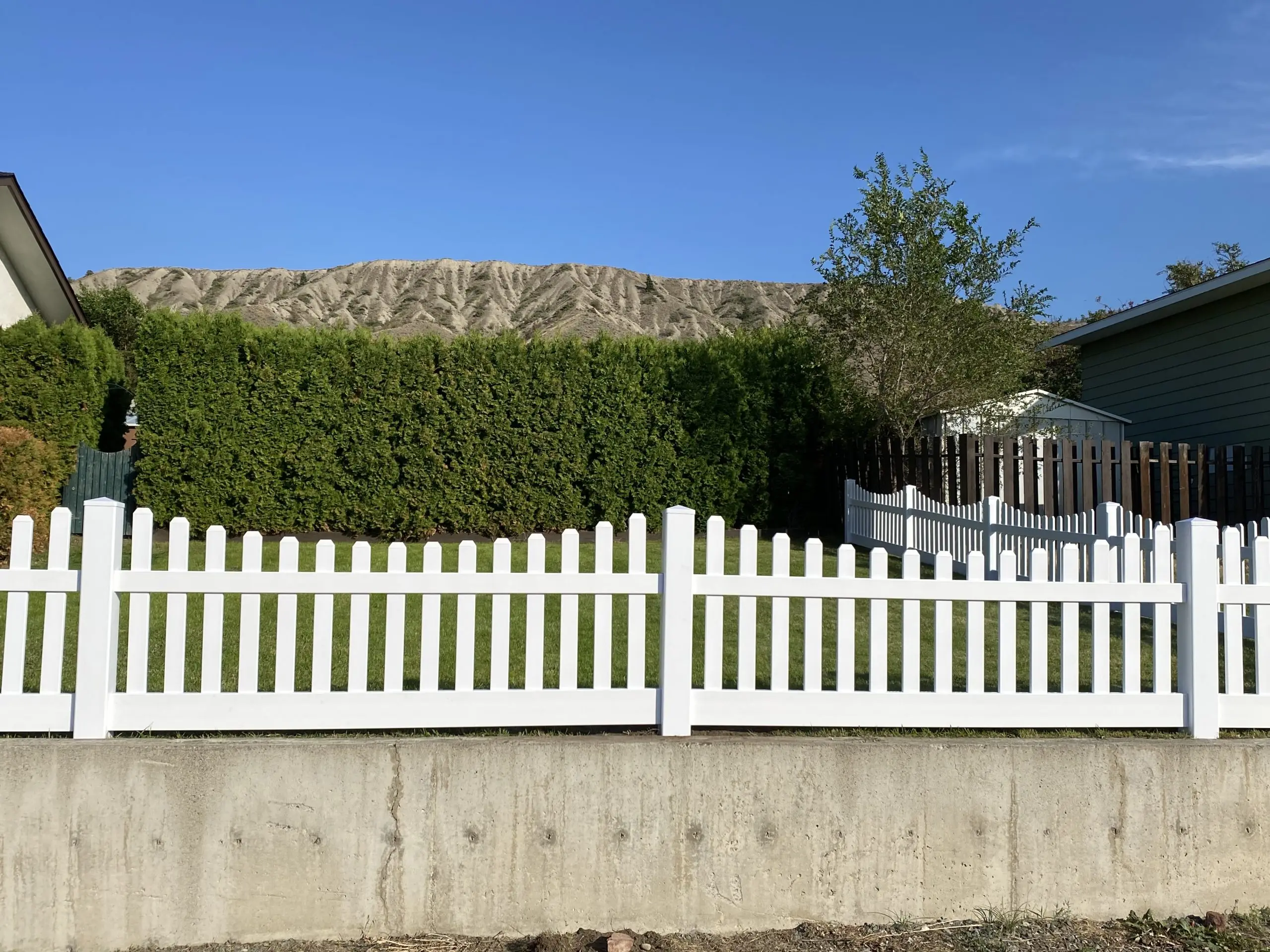 4*8 white vinyl picket fence, white PVC decorative garden fence ,pvc plastic fence