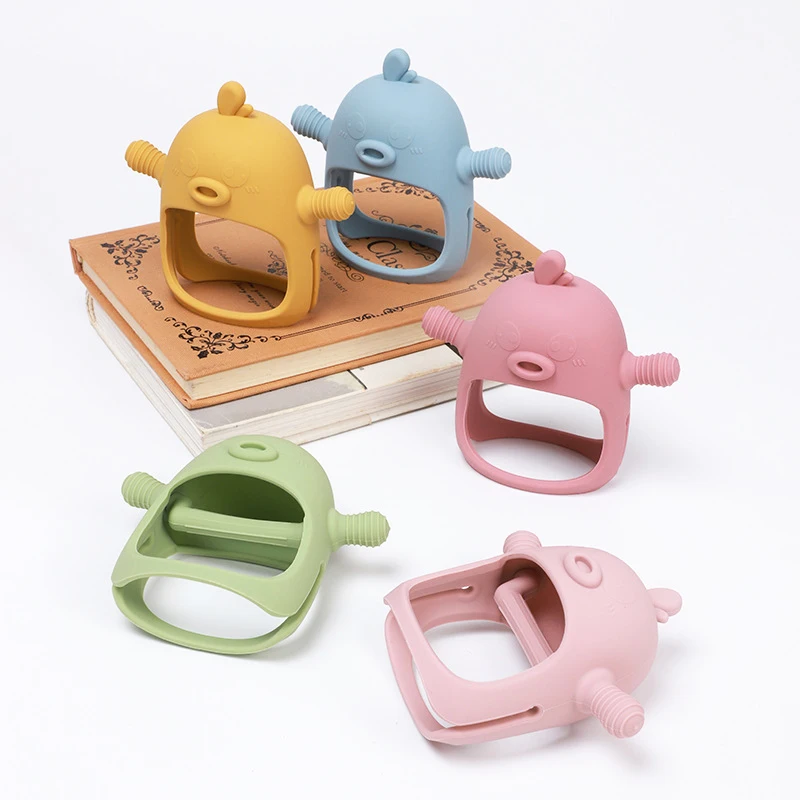 Hot Selling OEM Wholesale Bpa Free Chew Wrist Hand Animal Teethers Baby Silicon Teething Toys For Babies