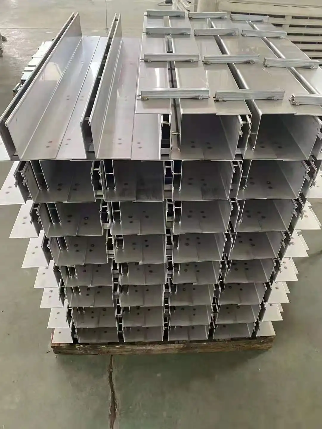 China manufacturer Stainless steel Drain Grates throat width 600mm trench drain ditch cover for Restaurant Hotel