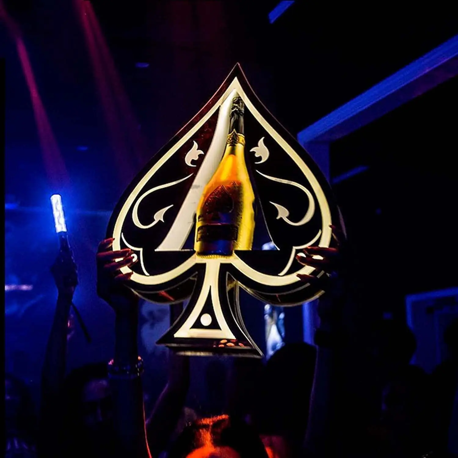 2023 hot selling!LED Lighted Liquor Bottle Display Shelf  Ace of Spade Champagne Bottle Presenter Acrylic Bottle Display