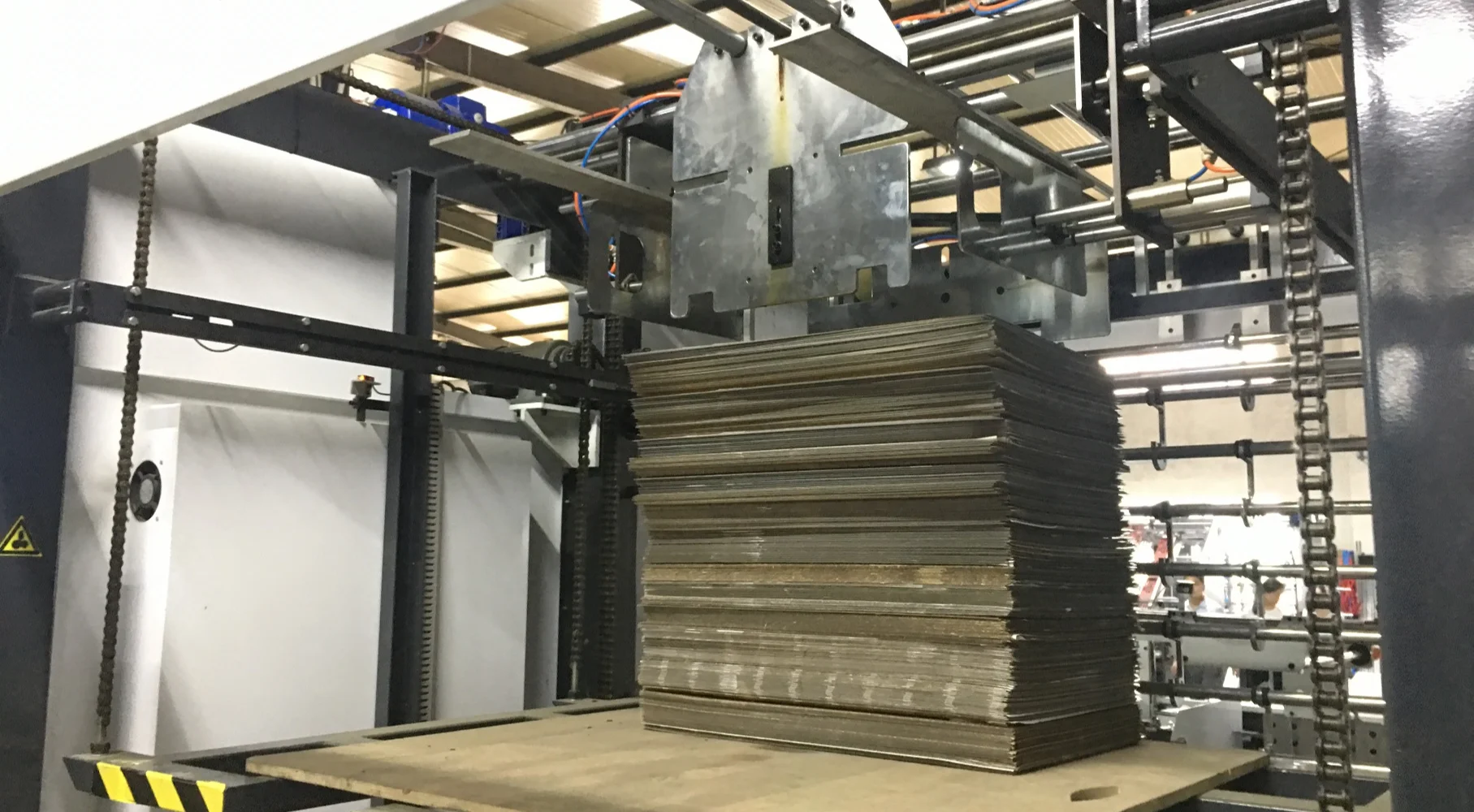 Automatic corrugated cardboard paper sheet pile turner and stacker machine flip flop machine (YB-1450S/1650S)