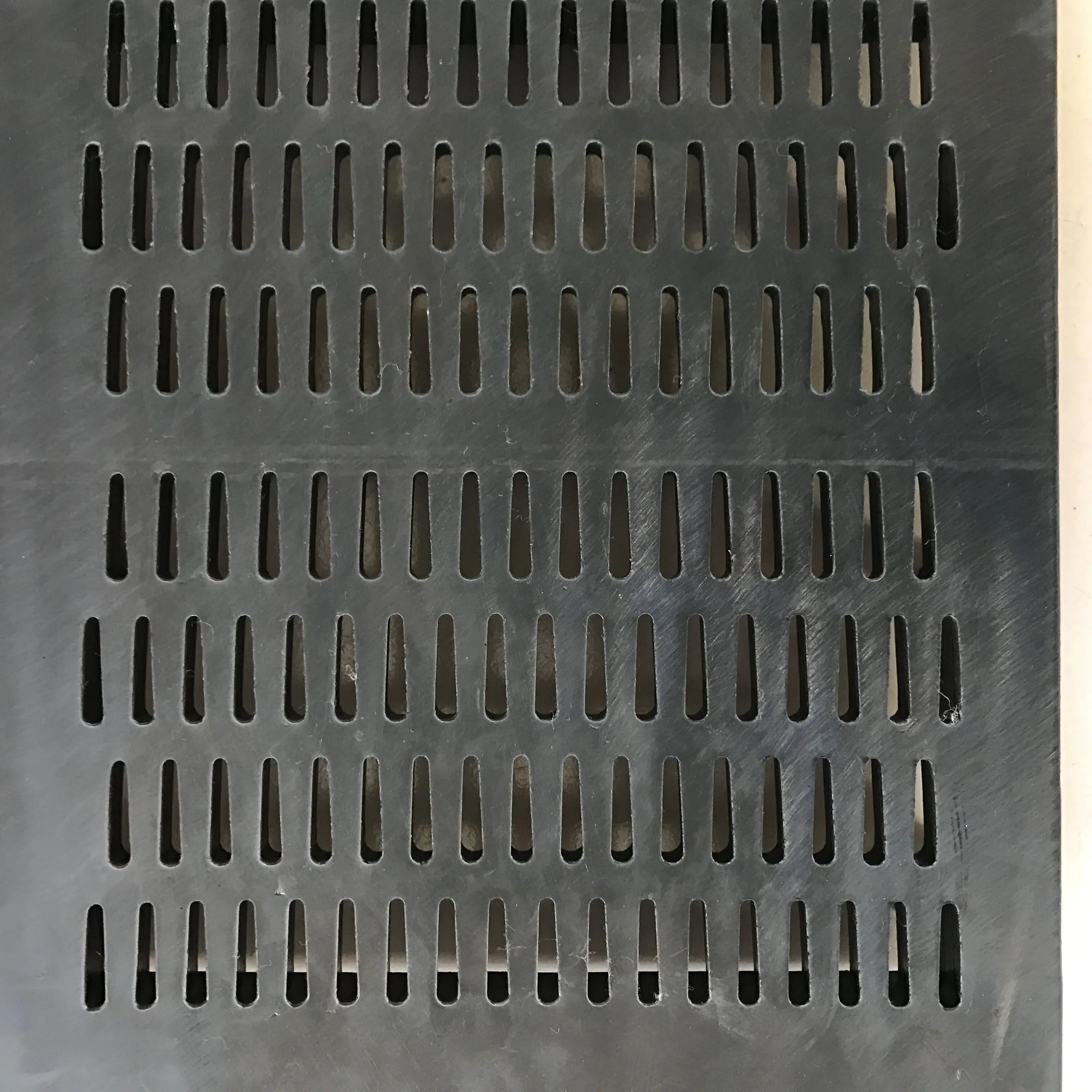 Shandong factory rubber screen mesh/sieve