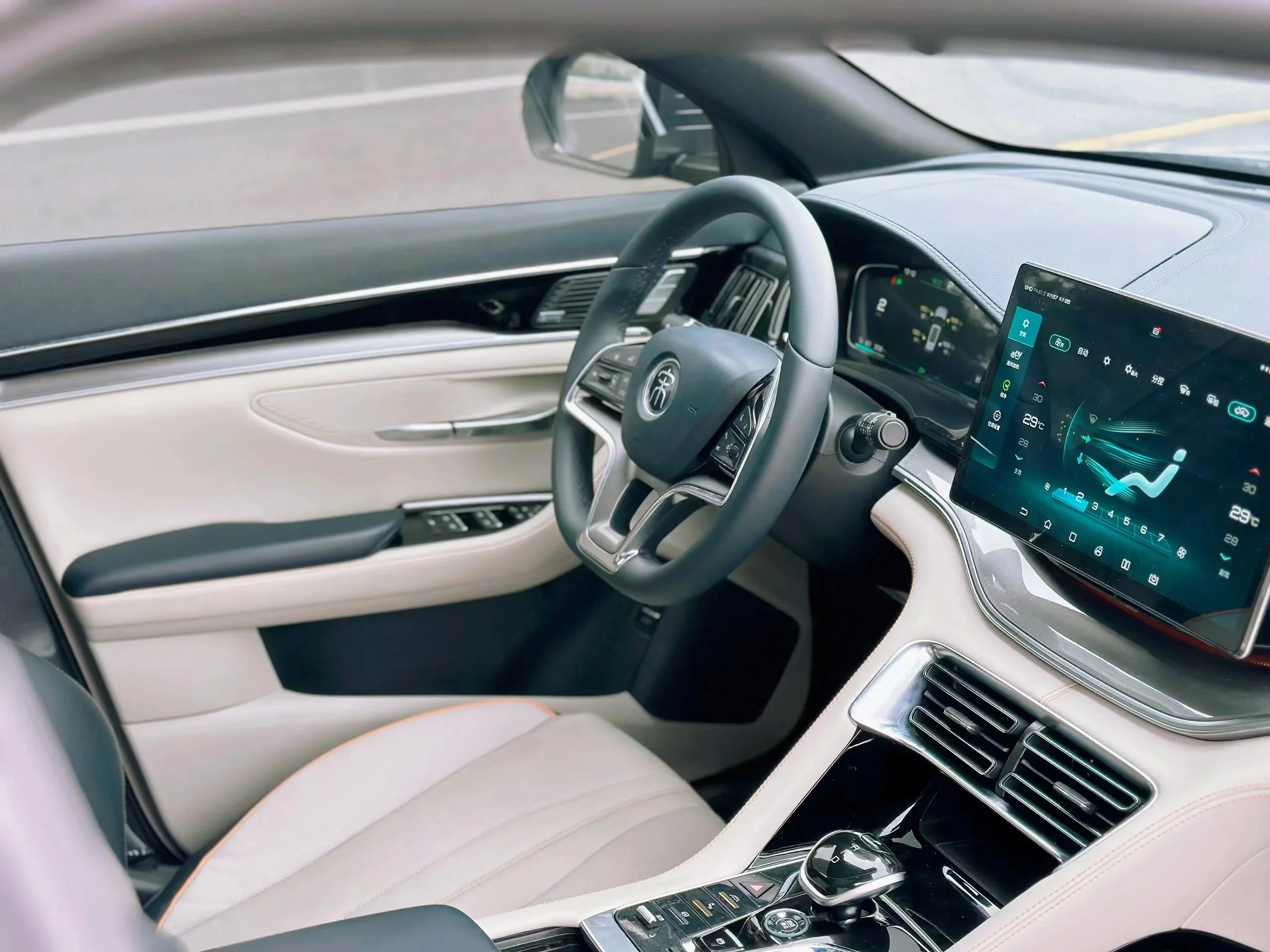 2025 BYD Song плюс флагманский электрический внедорожник Новый крутой компактный eev 605 км дальний радиус действия 520 автомобиль на выносливость 4x4 чемпионский запас
