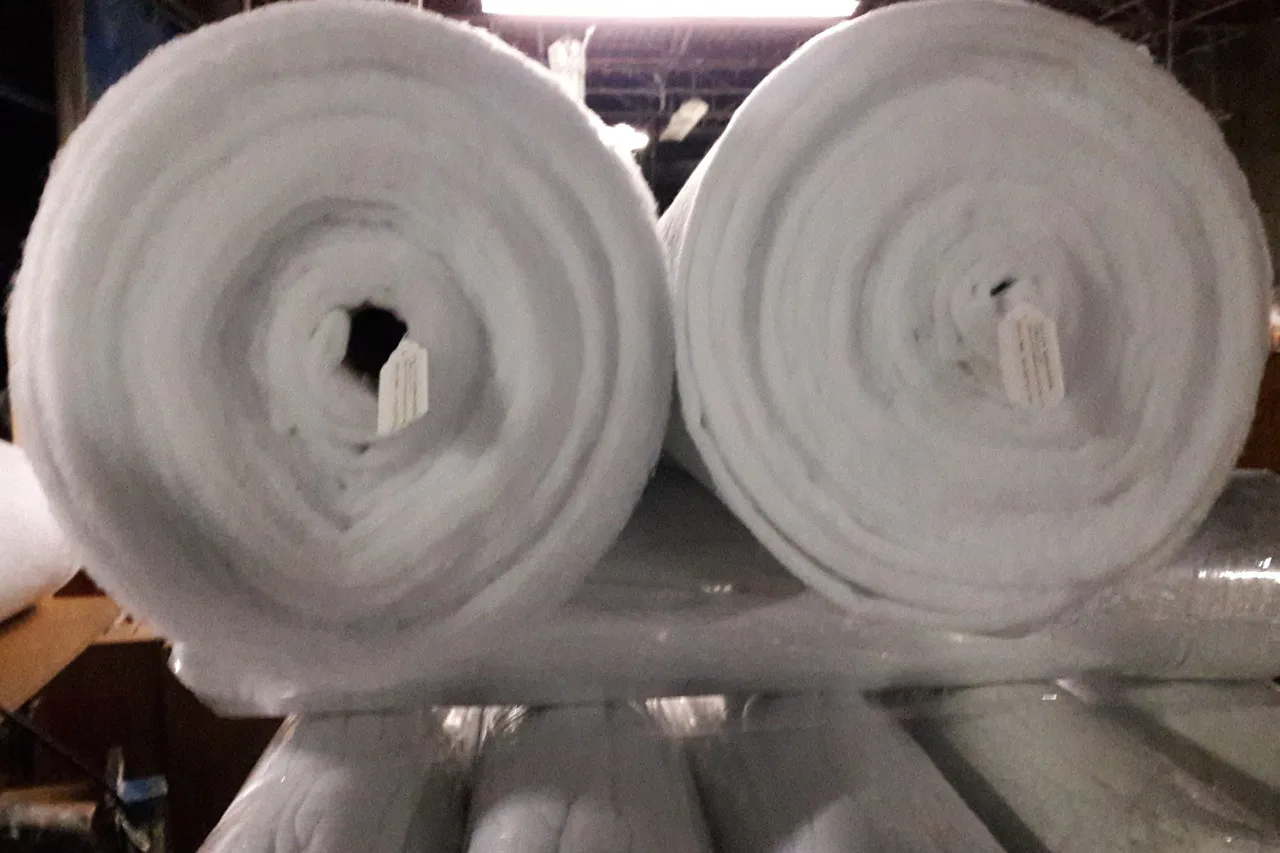 Thermal Bonded Polyester Dacron Wadding Polyester Fibers Rolls Padding Dacron Wadding Poly Quilt Batting Sheet