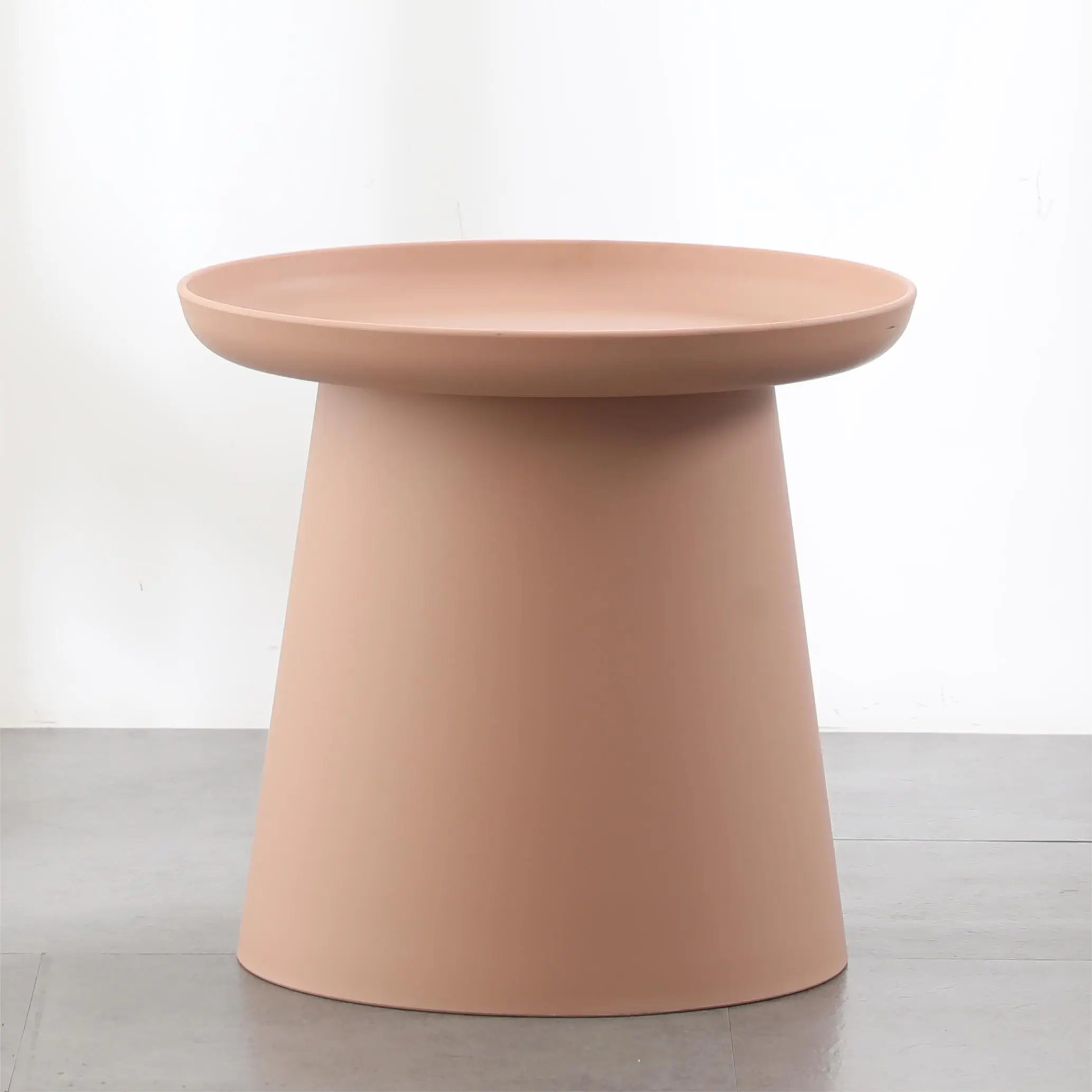 China Manufacturer Outdoor Home Plastic White Small Living Room Round End Side Table for Living Room