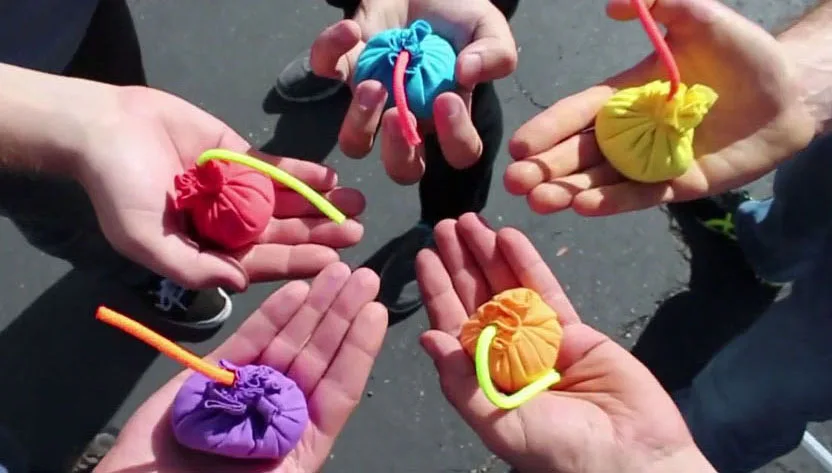 Fun stuff kreide bomb chalk boom calcium carbonate creative outdoor handle party chalk with best factory price