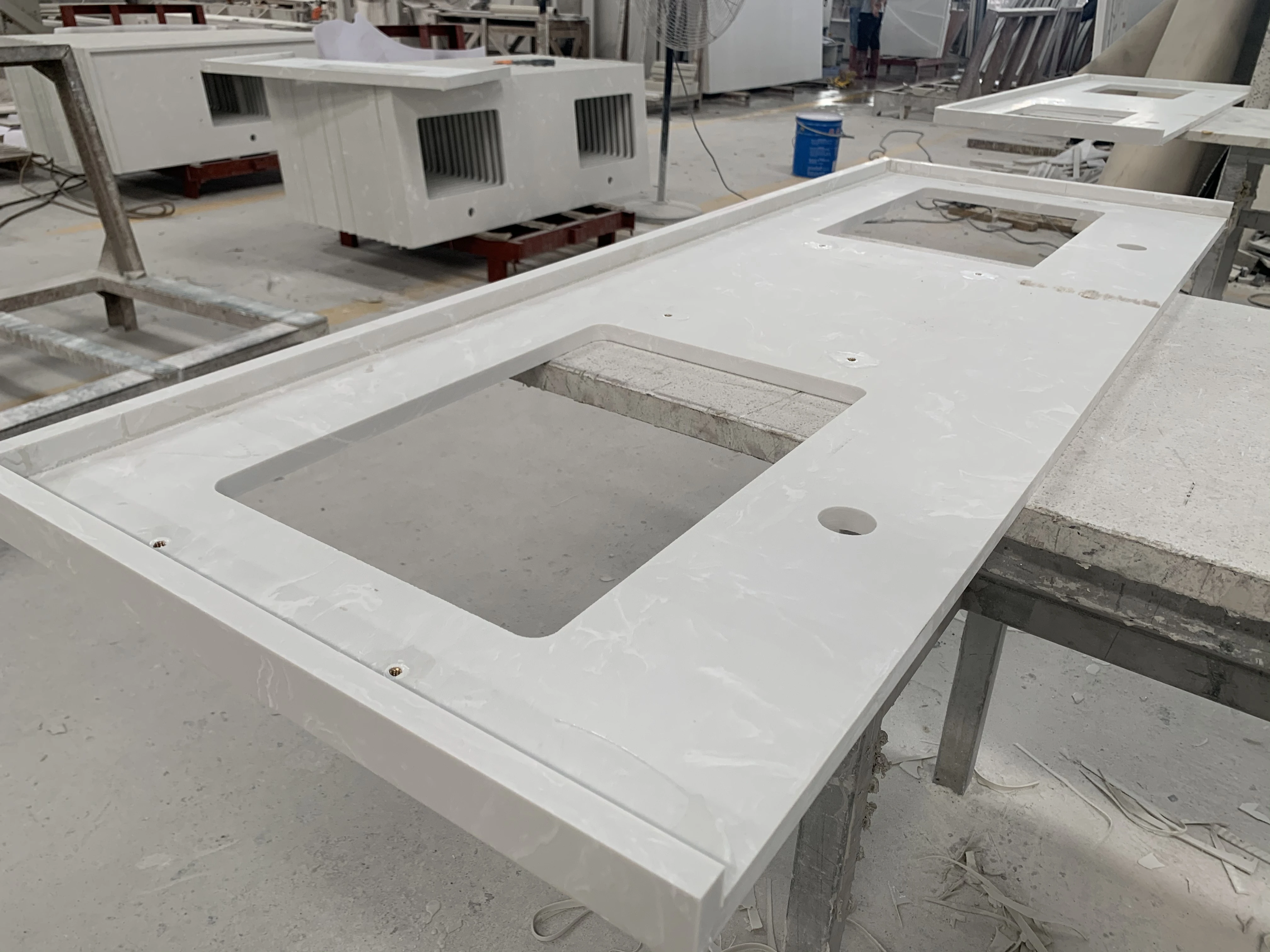 Wayon Zero Silica Summerly Quartz island white calacatta stone quartz slab price counter tops artificial quartz stone