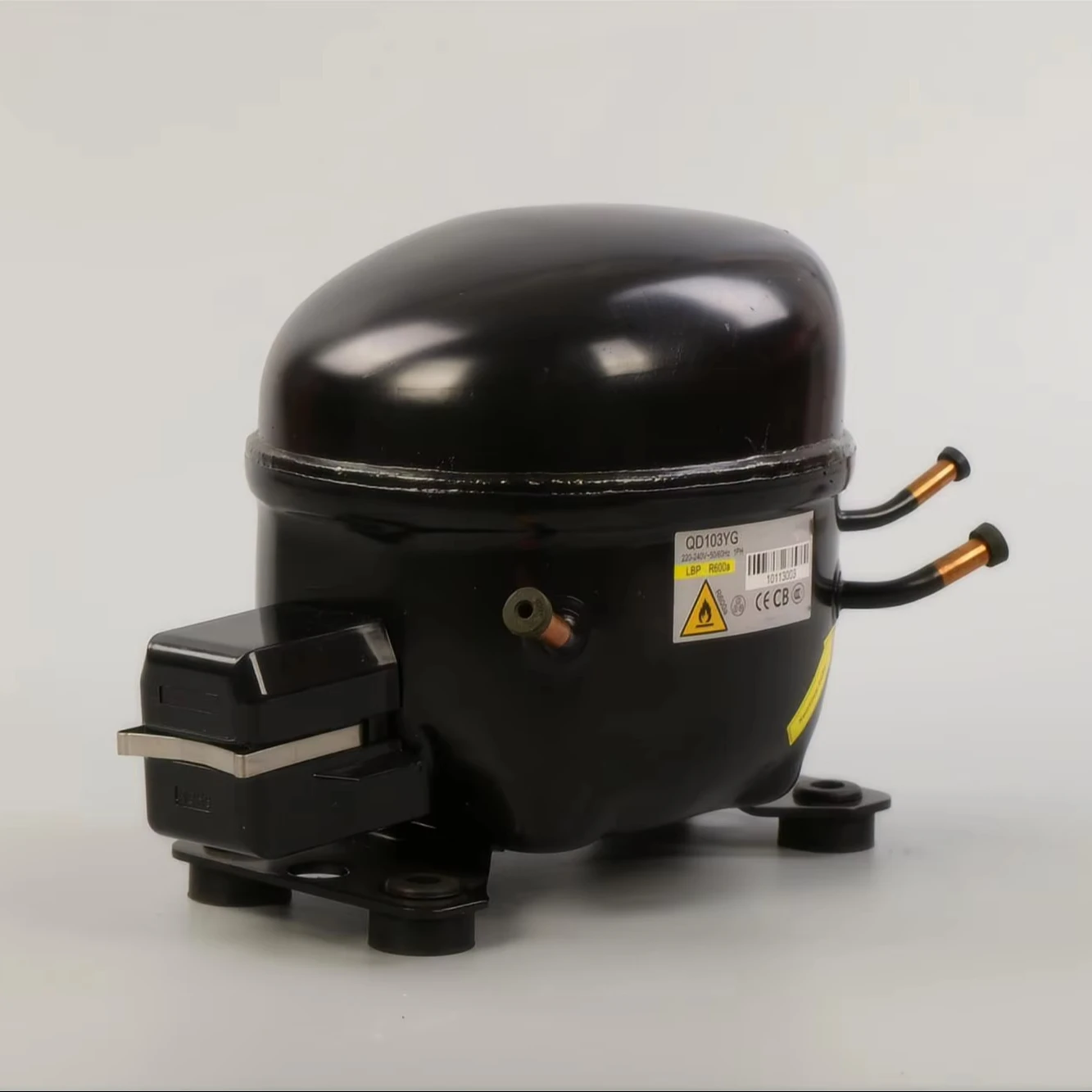 High quality  refrigeration refrigerator  Compresor  hot sale compressor  R600