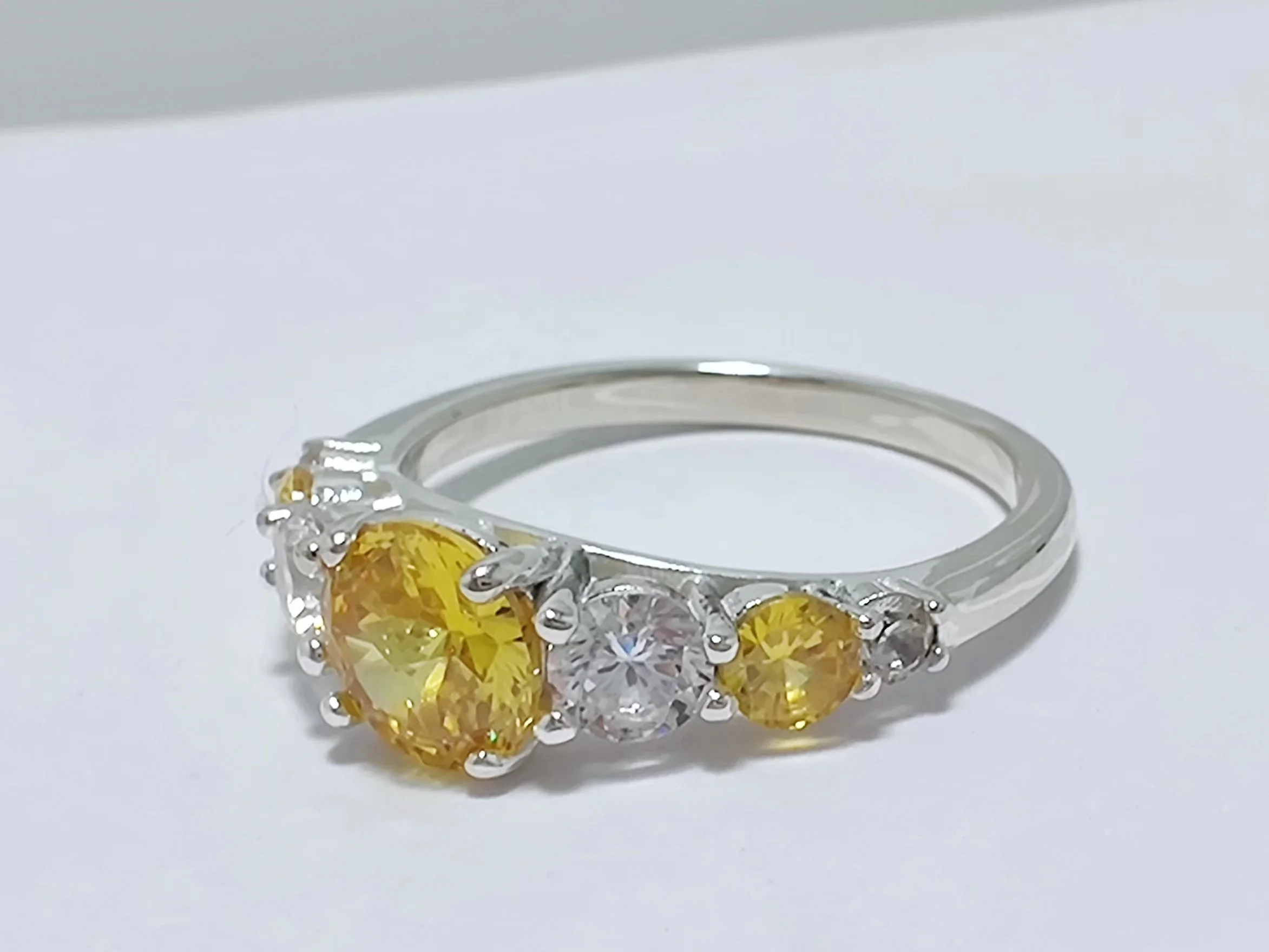 Fine Jewelry Brilliant Cut Silver 925silver Graduated CZ Canary Solitaire Promise Rings For Women