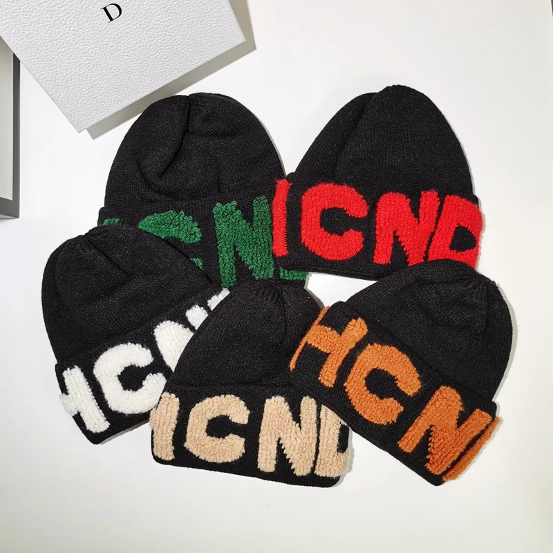 Hot Selling Custom Furry Letter Logo Autumn Winter hat  warm Thickening knitting caps Sports Plain Knit Beanie Hat