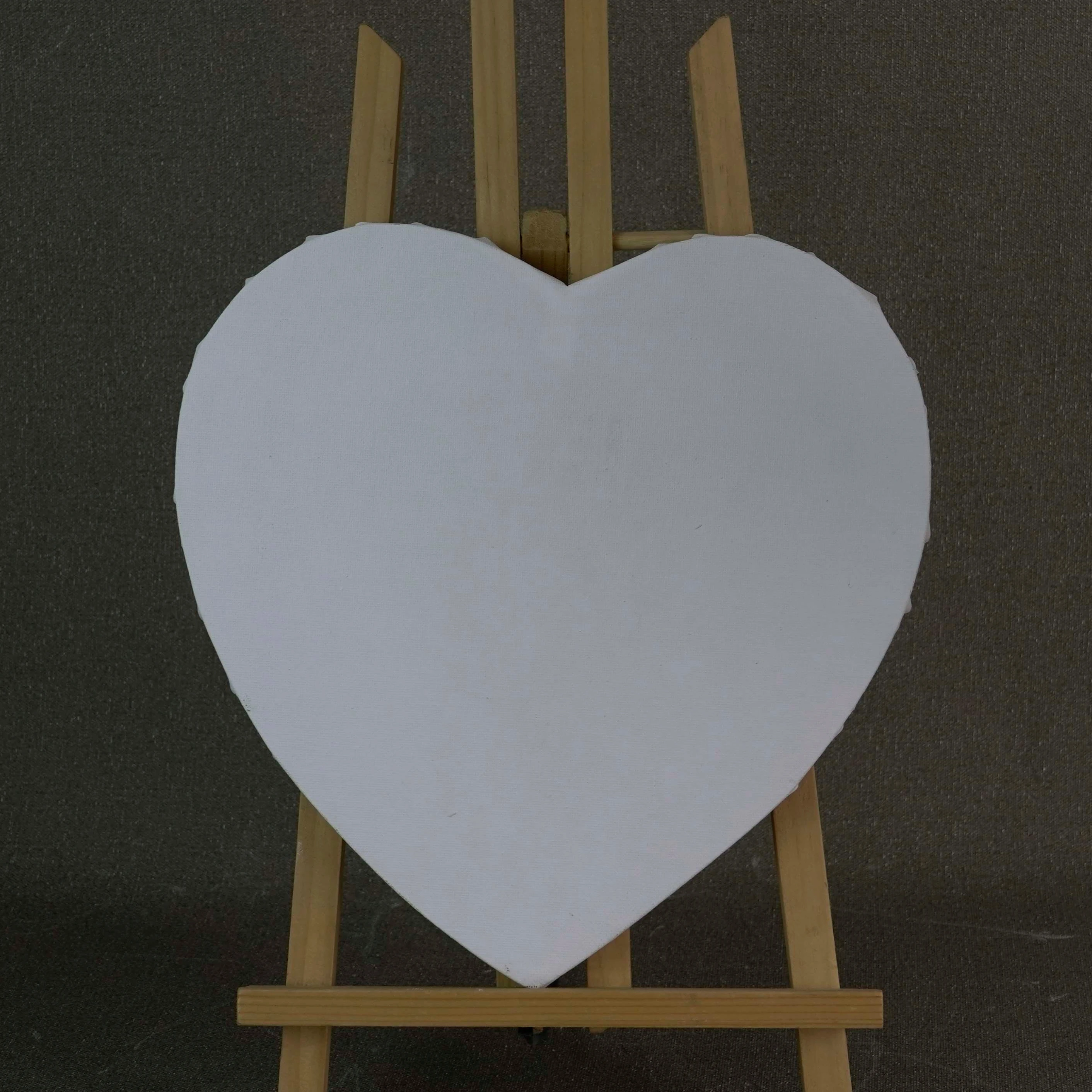 School gallery manufacturers directly sell customized art supplies, oil painting pine professional heart blank stretch canvas