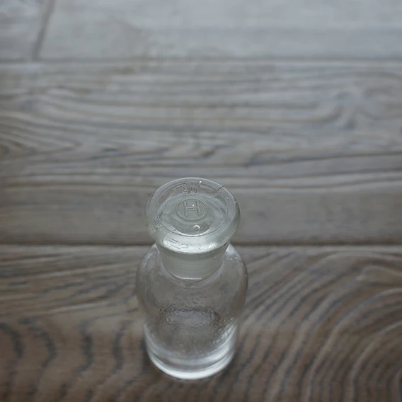 Small 30ml Clear Reagent Glass Bottle with Wide Grinding Glass for Chemical Solid Substance