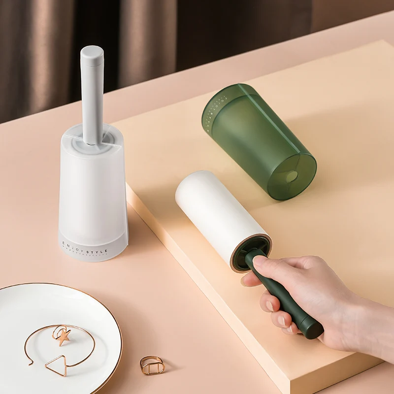 2021 Amazon Best Selling Sticky Viscosity Long Plastic Handle Paper Straight Pet Lint Roller With Cover For Pet Hair And Carpet