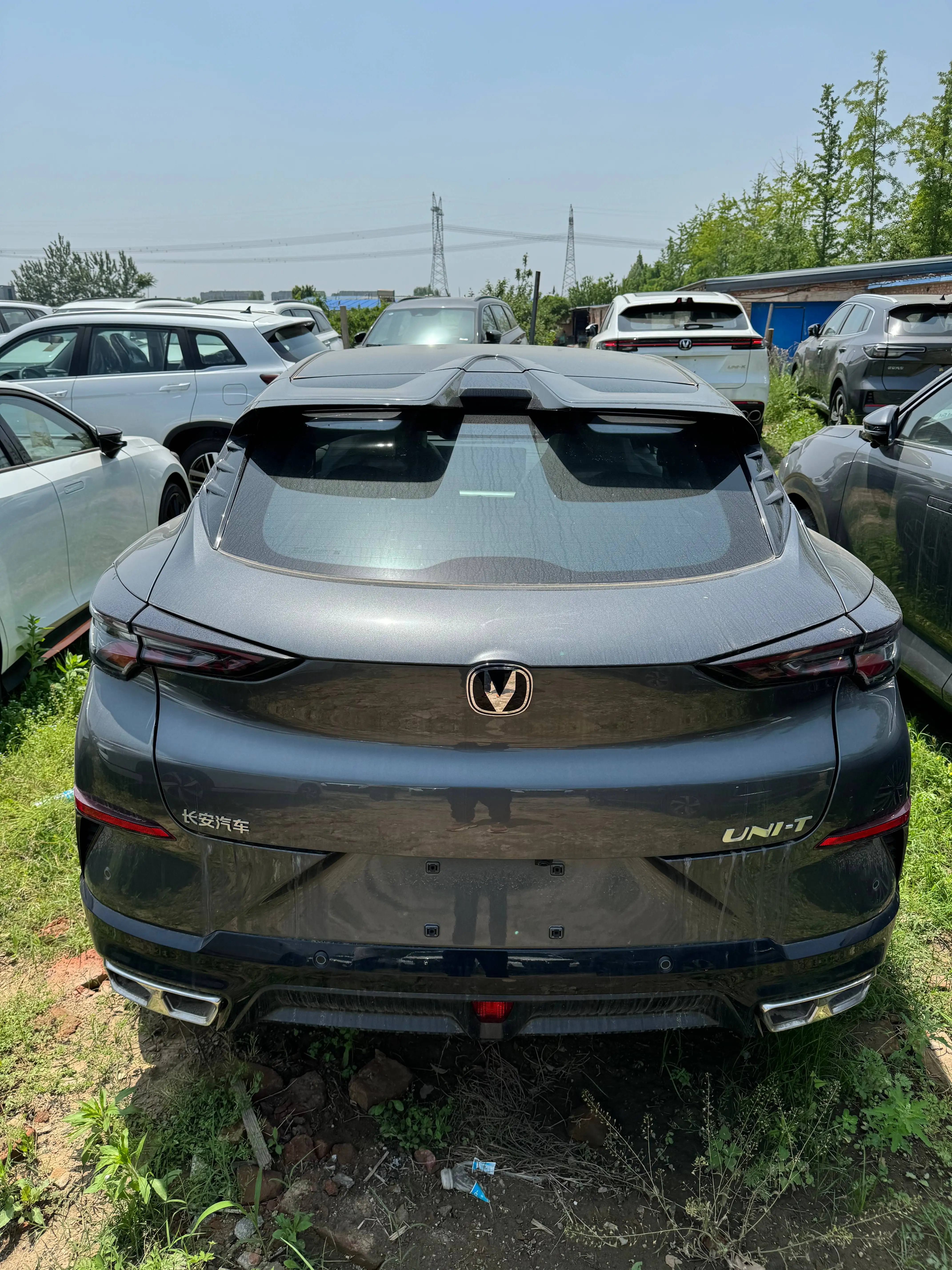 CHANGAN 2024 второго поколения UNI-T внедорожник 5-дверный 5-местный бензиновый автомобиль 1 5 т (FWD) Euro VI Emission Лидер продаж