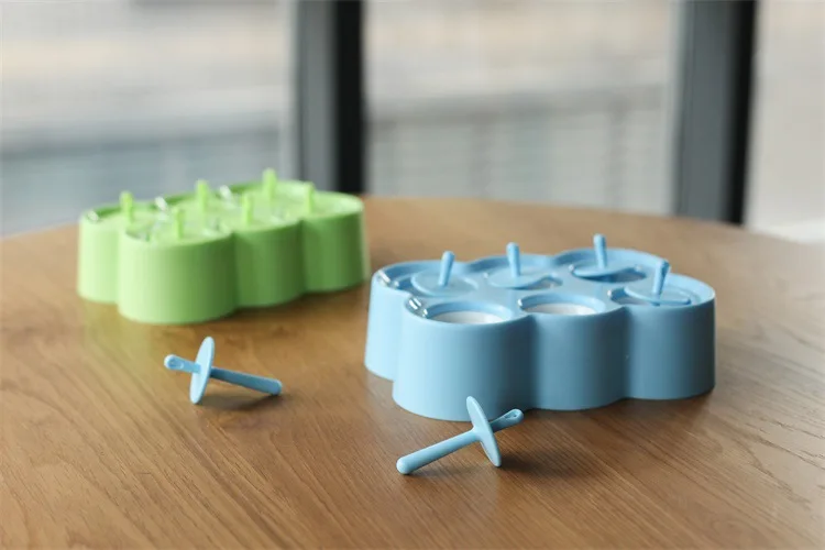 INS Creative Cartoon Silicone DIY Popsicle Mold Six Popsicle Box Ice Lattice Animal Ice Cream Maker Tools