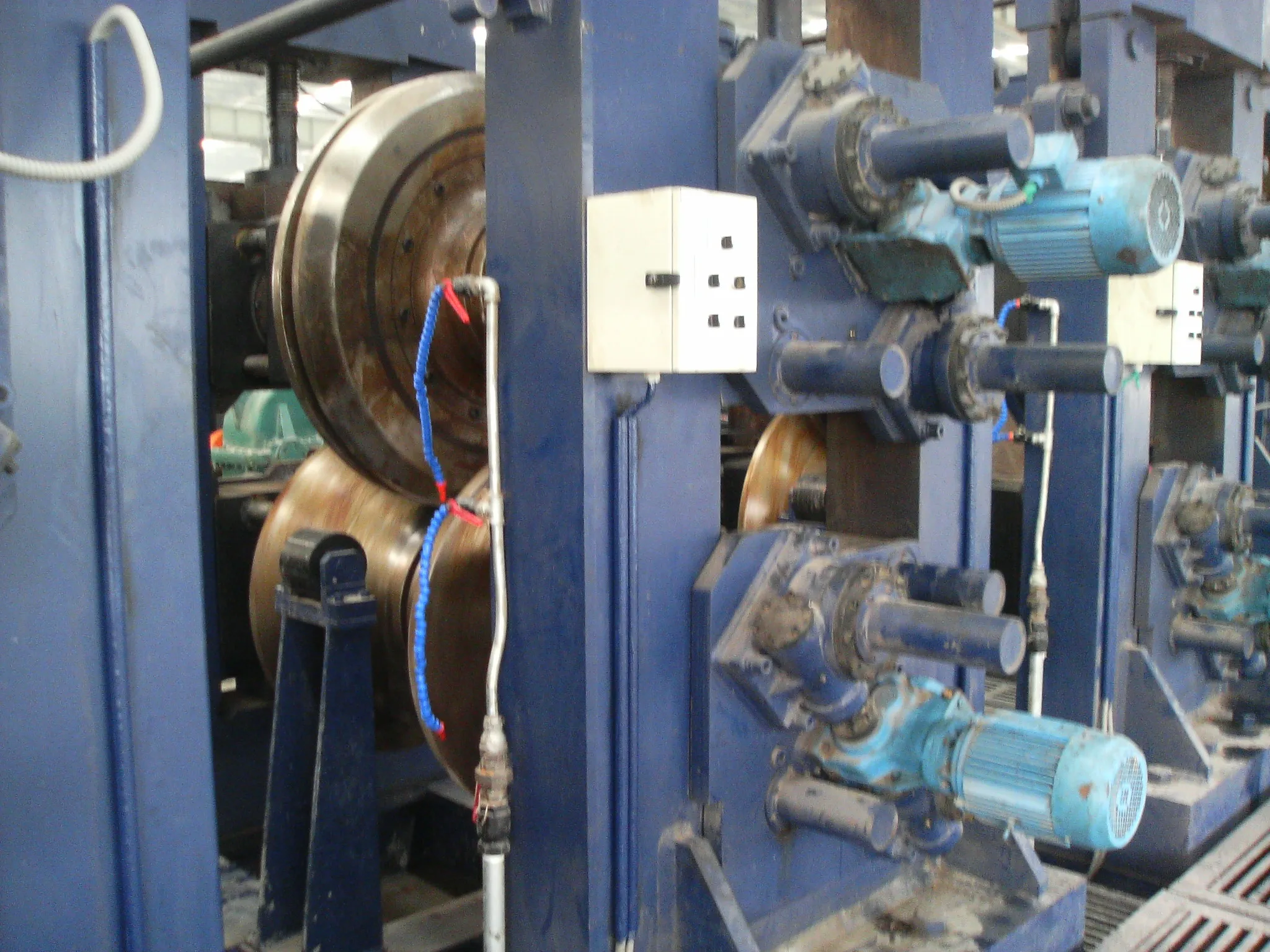 
New Direct forming to square pipe making machine tube mill 400x400mm with good price from China factory 