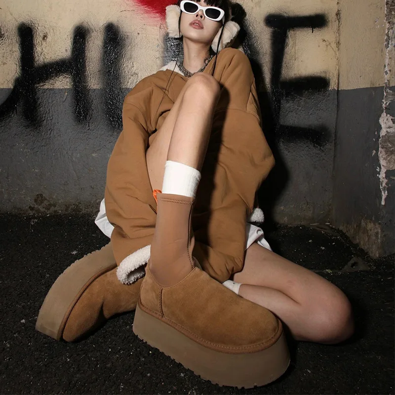 Женские зимние сапоги на молнии